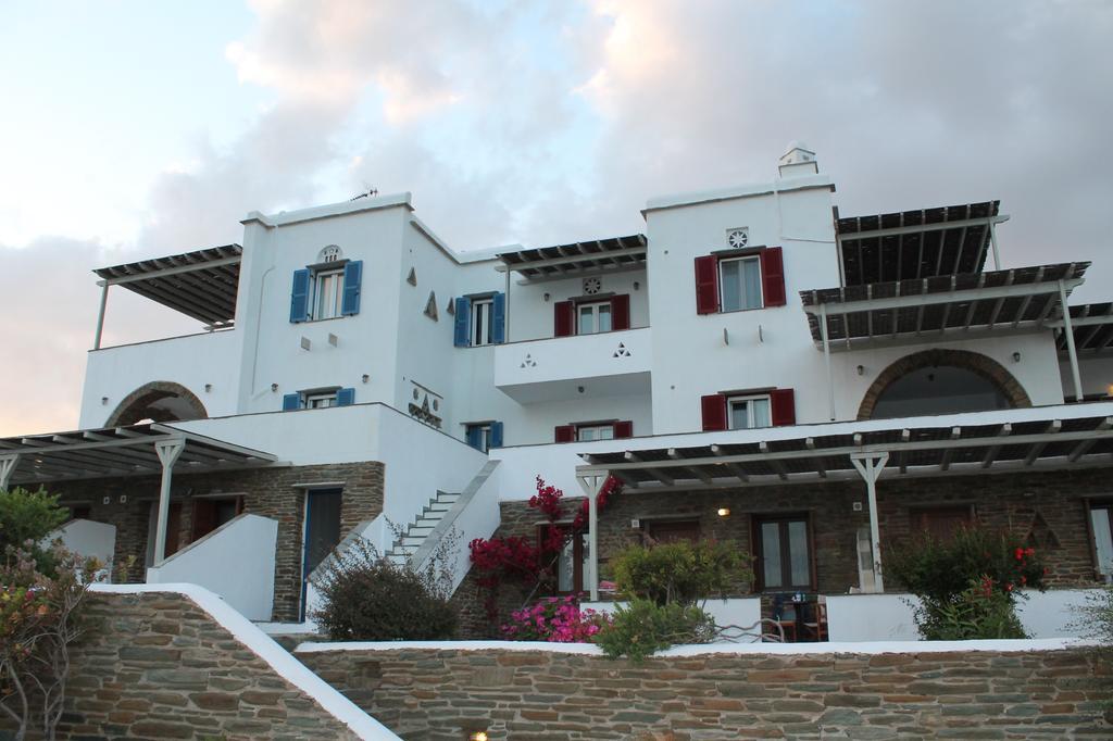 En Plo Aparthotel Agios Romanos Exterior photo