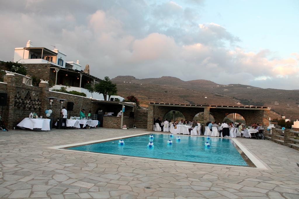 En Plo Aparthotel Agios Romanos Exterior photo