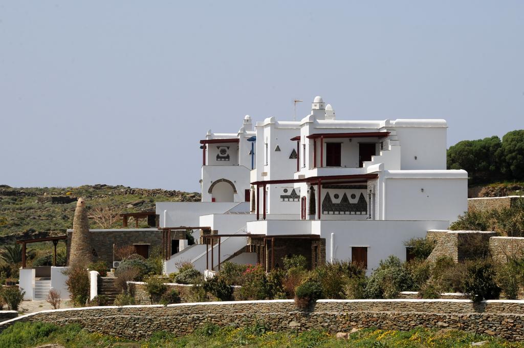 En Plo Aparthotel Agios Romanos Exterior photo