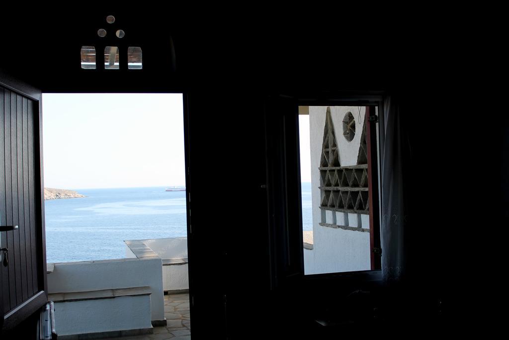 En Plo Aparthotel Agios Romanos Exterior photo