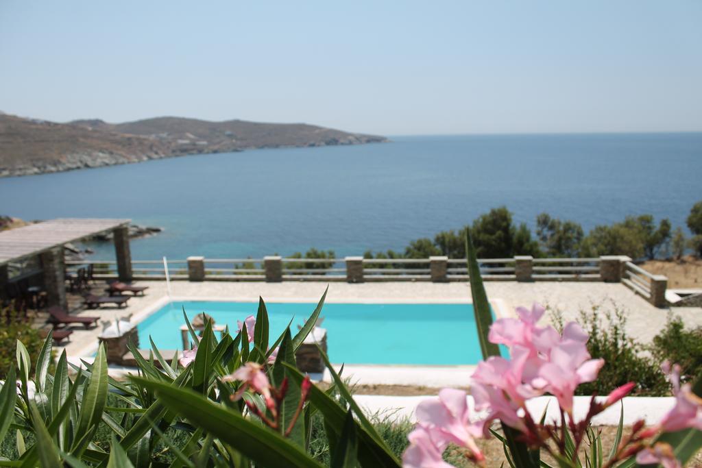 En Plo Aparthotel Agios Romanos Exterior photo